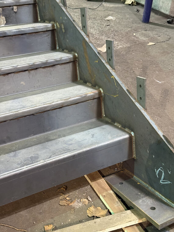 Fabricated steel component, workshop